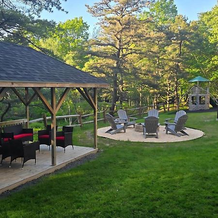 Peaceful Pocono Home With Hot Tub, Gym, & Office Long Pond Bagian luar foto