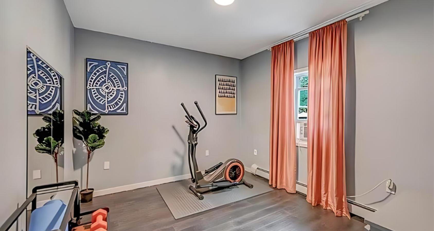 Peaceful Pocono Home With Hot Tub, Gym, & Office Long Pond Bagian luar foto