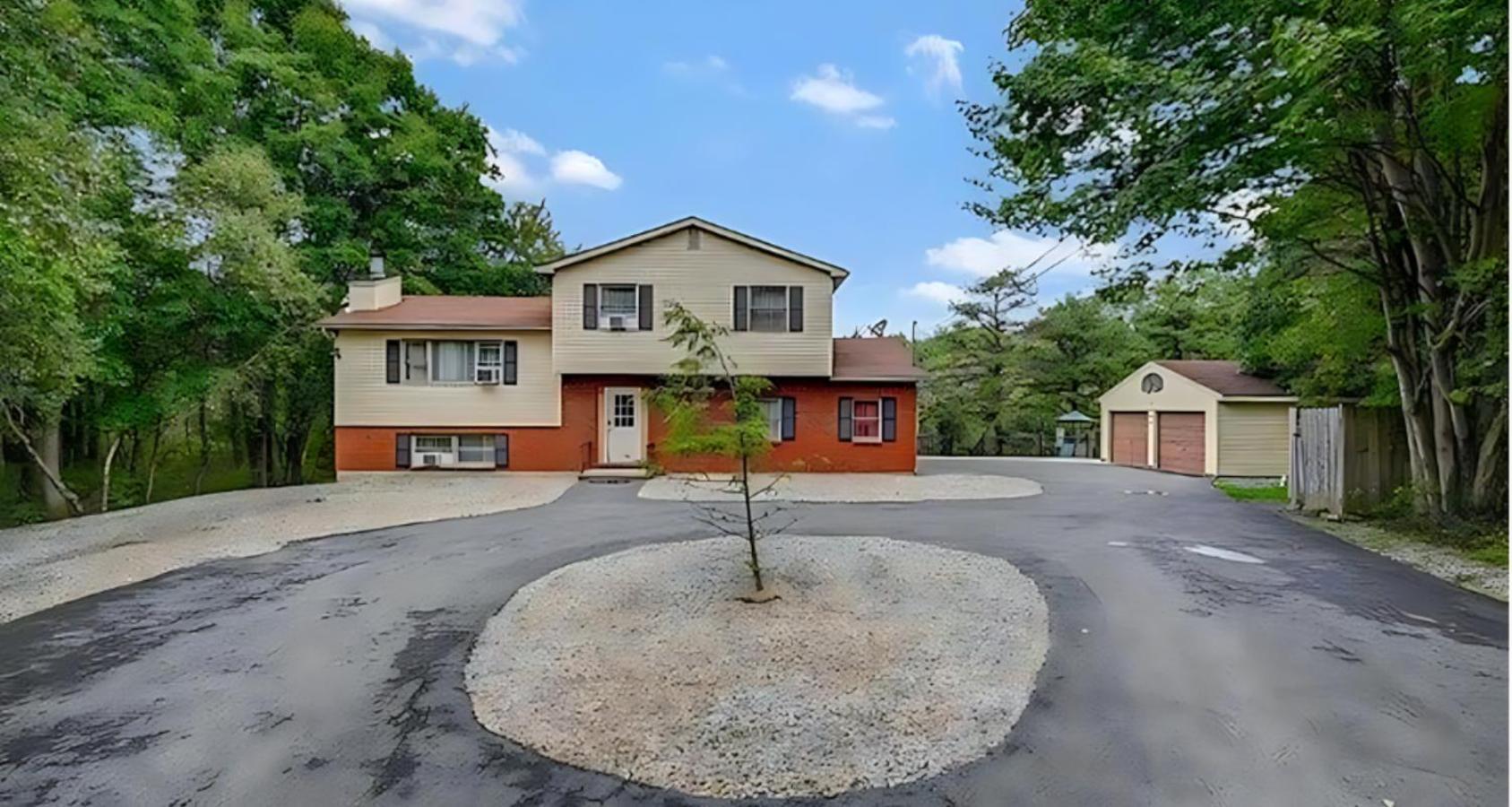 Peaceful Pocono Home With Hot Tub, Gym, & Office Long Pond Bagian luar foto